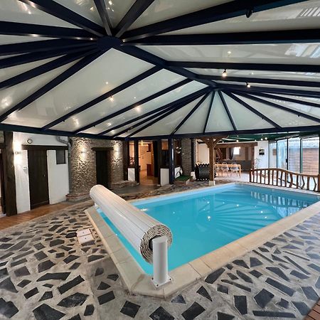 Rigolet Maison En Ville Avec Piscine Interieure Le Controis-en-Sologne Kültér fotó
